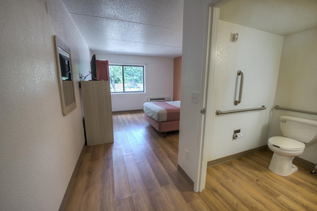 Motel 6-Branford, Ct - New Haven Room photo